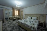 Hotel Coral (România Valea Lupului) - Booking.com