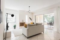 Posedenie v ubytovaní Top-Class 2BR Apartment in Marousi by UPSTREET