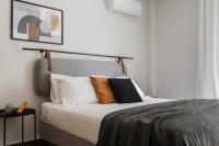 Posteľ alebo postele v izbe v ubytovaní Top-Class 2BR Apartment in Marousi by UPSTREET