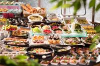 旅館の敷地内または近くでの食事または食べ物