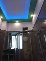 Koupelna v ubytování Agios Georgios - 2 Beds - Sleeps 5 - Free Parking