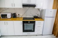 Kuchyň nebo kuchyňský kout v ubytování Sea Side Appartment in Kato Paphos