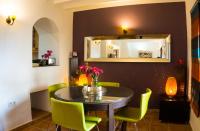 A seating area at Idyllic Townhouse in Marbella Old Town