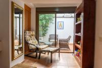 A seating area at Idyllic Townhouse in Marbella Old Town