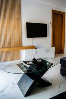 TV a/nebo společenská místnost v ubytování Sea Side Appartment in Kato Paphos
