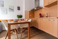 Kuchyňa alebo kuchynka v ubytovaní Apartamento 303 junto a la playa piscina y parking