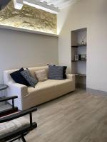 A seating area at Pienzalettings