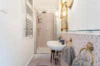 A bathroom at Sora Menica Twin
