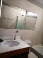 Koupelna v ubytování Apartamentos Elegance Denia