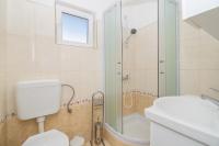 Kúpeľňa v ubytovaní Apartments Anita Tribunj