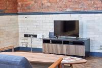 TV a/nebo společenská místnost v ubytování No 3 at Simpson Street Apartments Sunderland
