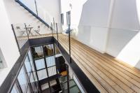 Plán poschodí v ubytovaní Precioso Ático de diseño, gran Terraza de 35 m2 y de 16 m2 y Garaje en pleno Centro