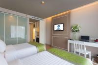 TV a/nebo společenská místnost v ubytování Best Western Patong Beach