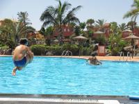 Basen w obiekcie Casa Isabel, the perfect home for your holidays in Corralejo lub w pobliżu