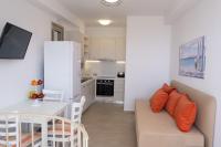 Kuchyňa alebo kuchynka v ubytovaní PALMAR CLUB - Villa Aphrodite