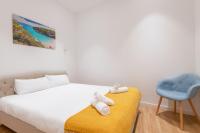 Postel nebo postele na pokoji v ubytování 3 bedrooms 2 bathrooms furnished - La Latina - Bright & spacious - MintyStay