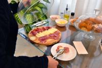 Jedlo v ubytovaní bed & breakfast alebo blízkom okolí