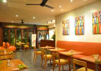 Restaurace v ubytování Seminyak Icon - by Karaniya Experience - CHSE certified