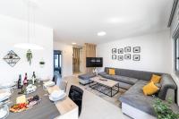 Posezení v ubytování Luxury apartment Pia with swimming pool and grill
