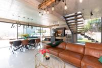 Posedenie v ubytovaní Luxury villa PRESTIGE with sauna and jacuzzi