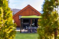 Vonkajšia záhrada v ubytovaní Zerm Holiday House with pool, jacuzzi & sauna - Gorski kotar