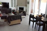 Posedenie v ubytovaní Villa Elgini