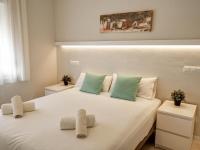 Postel nebo postele na pokoji v ubytování Carreta Sea Views by Hello Homes Sitges