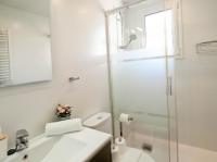 Koupelna v ubytování Carreta Sea Views by Hello Homes Sitges
