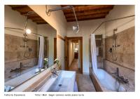 Koupelna v ubytování Fattoria Casamora - Residenze