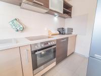 Kuchyňa alebo kuchynka v ubytovaní Moya Bay Apartament