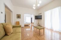 TV a/nebo společenská místnost v ubytování Victoria Majestic Suites Apartments