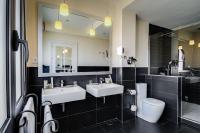 Kúpeľňa v ubytovaní Suites Murillo Alcázar