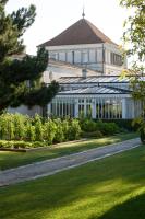 Ein Garten an der Unterkunft Les Sources de Caudalie