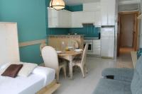A kitchen or kitchenette at Agi Residencial Almadraba