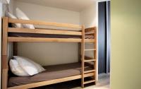 Ein Etagenbett oder Etagenbetten in einem Zimmer der Unterkunft SOWELL RESIDENCES Pierre Blanche