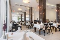 Restaurace v ubytování GRIFID Metropol Hotel - Premium All inclusive & Private Beach - Adults Only