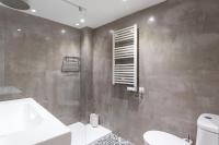 Kúpeľňa v ubytovaní Stay U-nique Apartments Travessera II