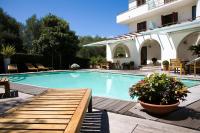 Basen w obiekcie Hotel Le Piane lub w pobliżu