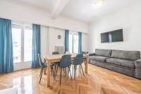 TV a/nebo společenská místnost v ubytování Victoria Sun Apartments