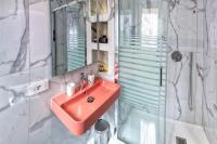 A bathroom at Maison Marienne - Deluxe B&B