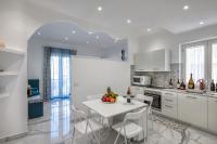 A kitchen or kitchenette at Maison Marienne - Deluxe B&B