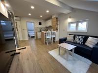 Kuchyňa alebo kuchynka v ubytovaní Apartmani Nova