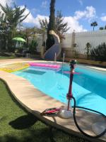 Bazén v ubytování Villa Holiday World nebo v jeho okolí