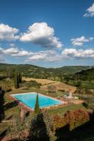 Bazén v ubytovaní Il Colombaio Agriturismo alebo v jeho blízkosti