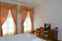 Posteľ alebo postele v izbe v ubytovaní Hotel Renesance Krasna Kralovna