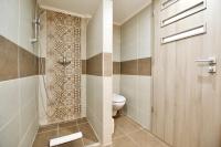 Kúpeľňa v ubytovaní Standard Apartment by Hi5- Rose street's home (225)