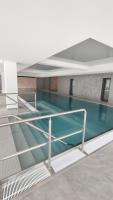 Bazén v ubytování Ferienwohnung am Schluchsee mit Balkon & Pool nebo v jeho okolí