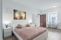 Postel nebo postele na pokoji v ubytování Apartment Klara FREE parking, center