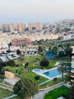 Bazén v ubytování Apartamento La Torre 1337 Precioso, moderno y con piscina nebo v jeho okolí