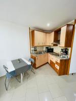 Kuchyň nebo kuchyňský kout v ubytování Apartamento La Torre 1337 Precioso, moderno y con piscina